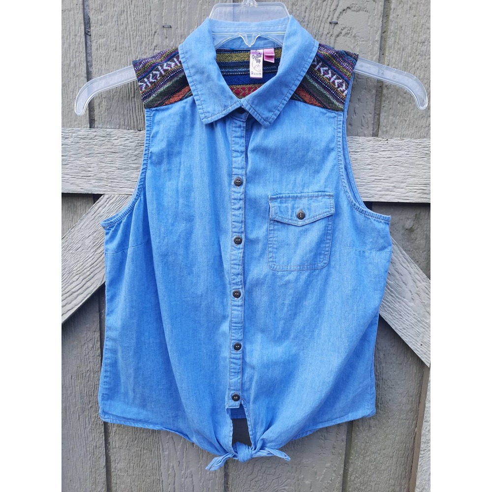 Dolled Up by Fang color stitch jean top